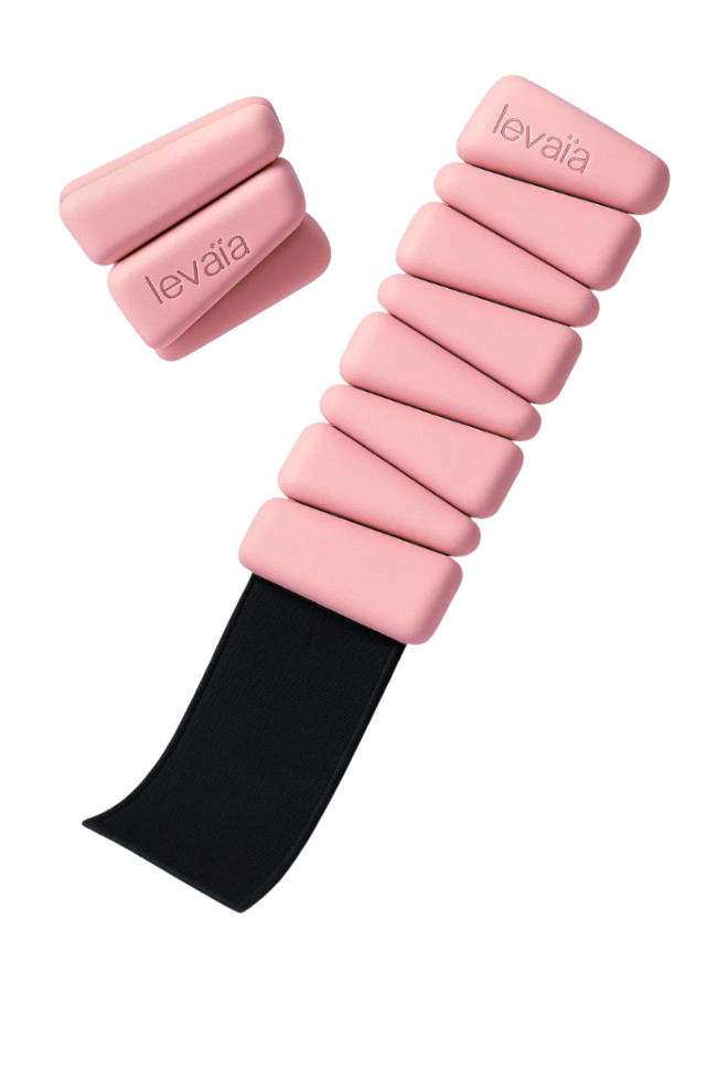 levaïa loops - pilates wrist & ankle weights in classic blush