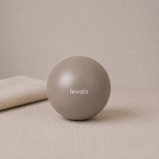 levaïa luna ball in classic taupe