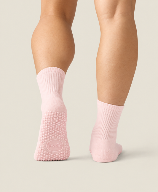 (pre-order only) blush grip socks