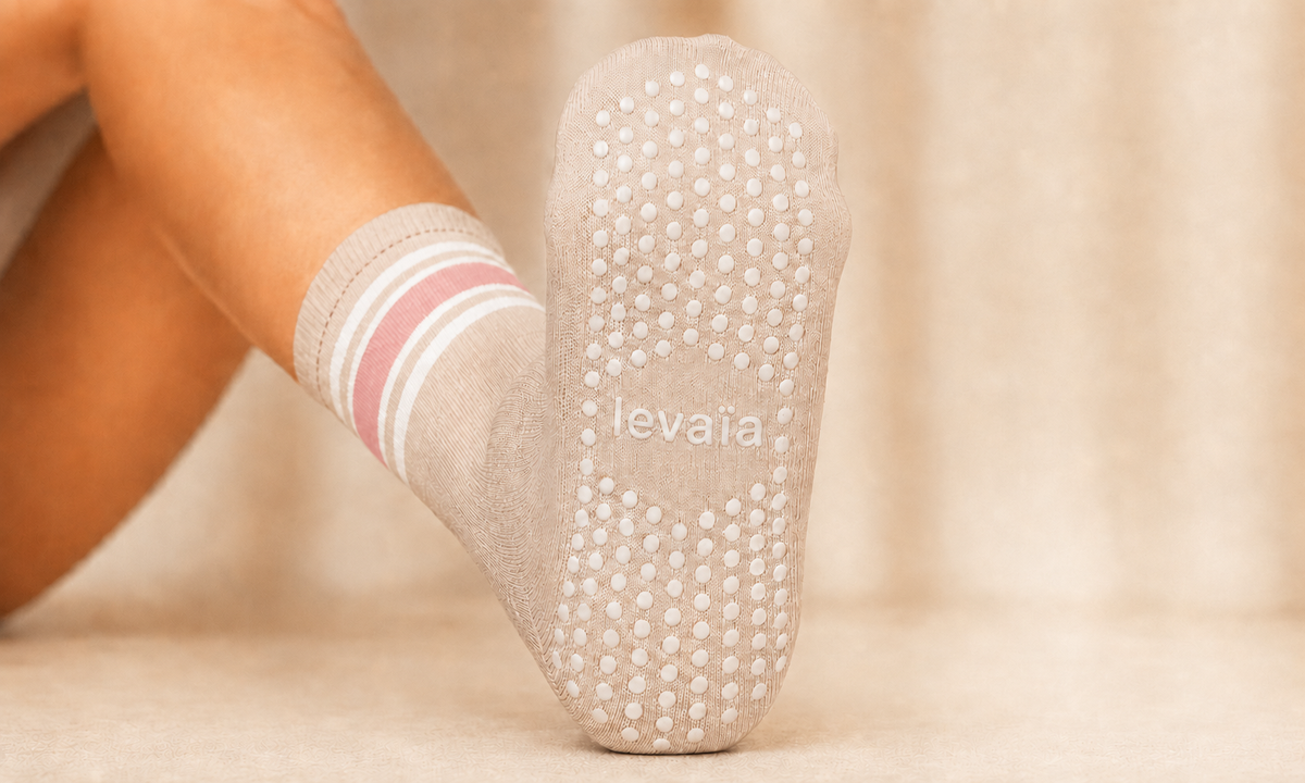 crew grip socks - blush stripes