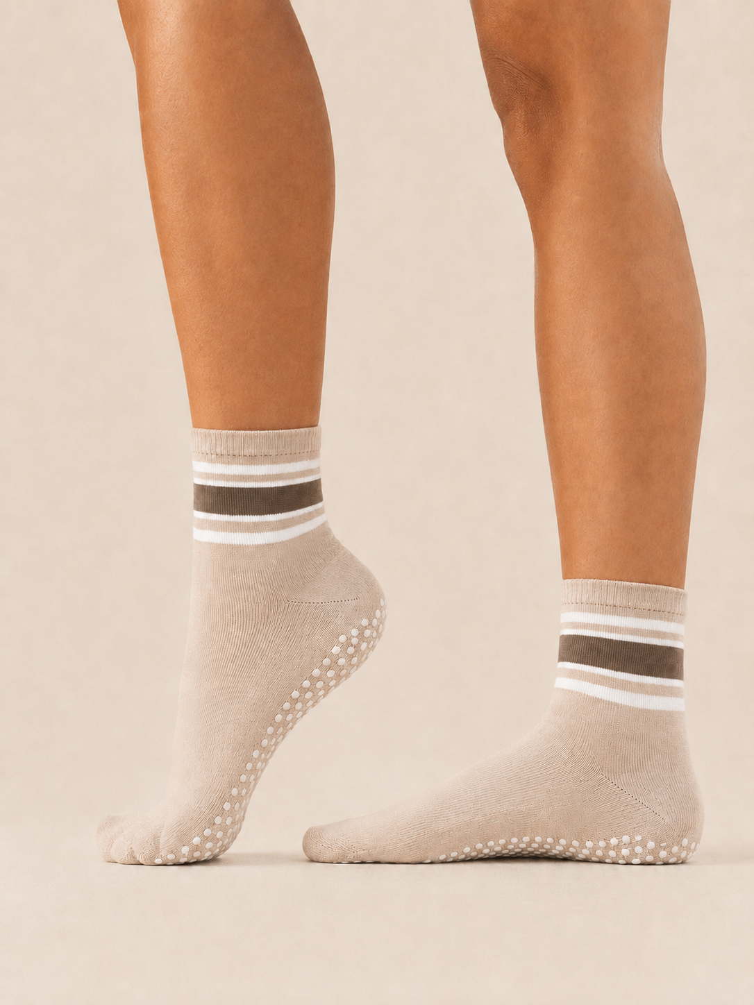 crew grip socks - taupe stripes
